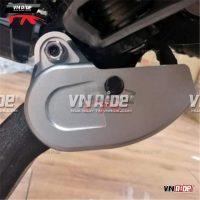 Ốp che và bảo vệ công tắc chân chống cho BMW G310GS / G310R