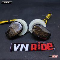 Cặp xi nhan trước độ cho YZF R1 R6 tất cả các đời Cặp xi nhan trước độ cho YZF R1 R6 tất cả các đời