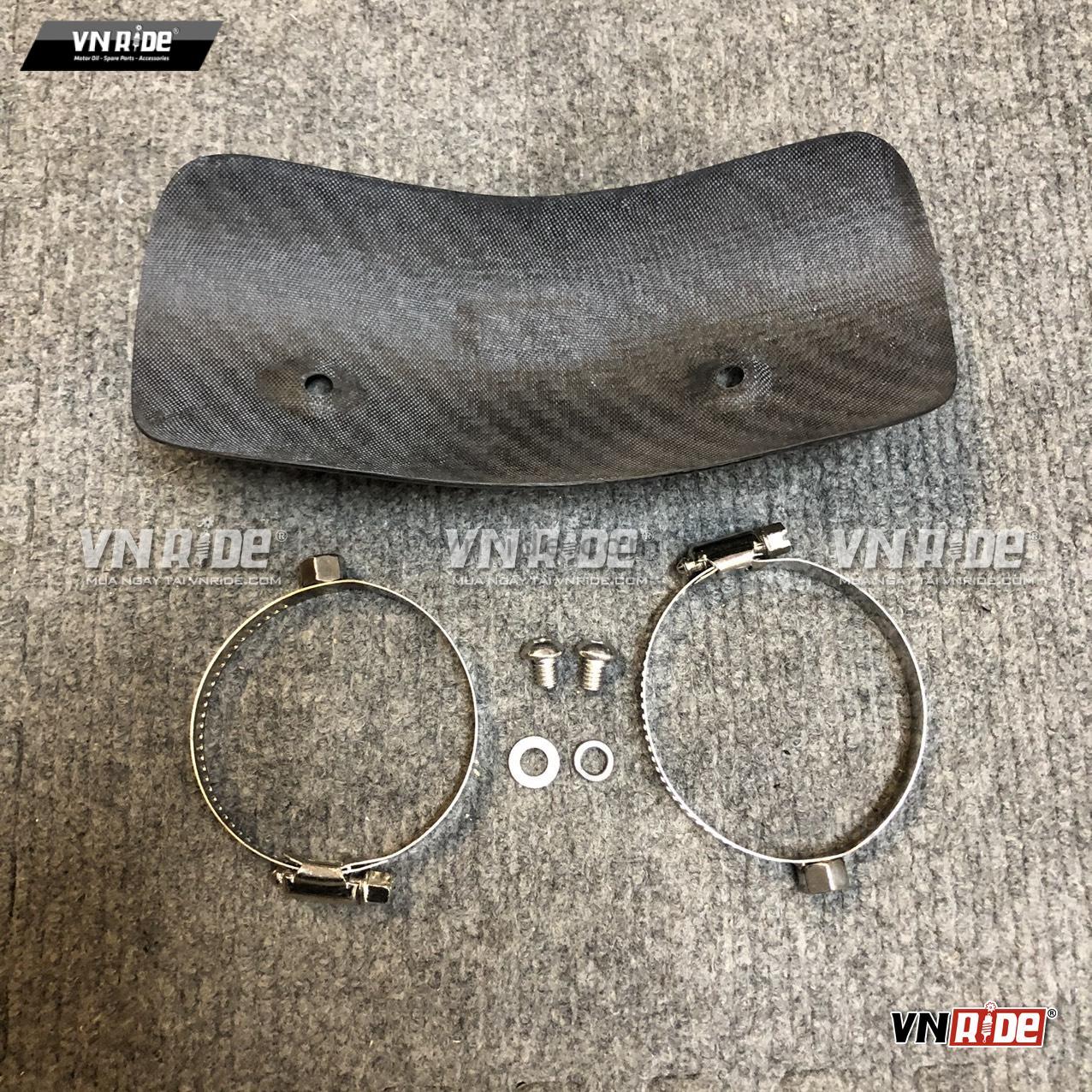 Ốp che cổ pô Akrapovic vân nhúng giả Carbon Ốp che cổ pô Akrapovic vân nhúng giả Carbon