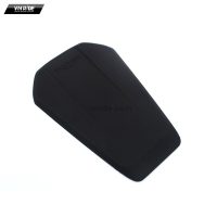 Cao su chống xước bình xăng Trident 660