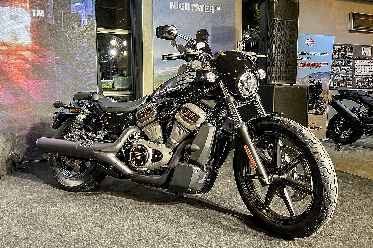 Harley Nightster 975: Tuyên Ngôn Phong Cách Của Người Đam Mê Tốc Độ