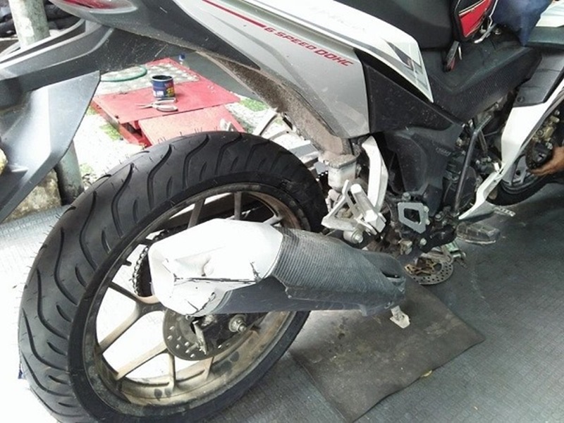 Lốp xe Winner X có vết nứt phải làm sao?